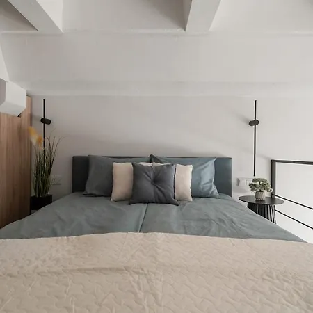 Loft 13